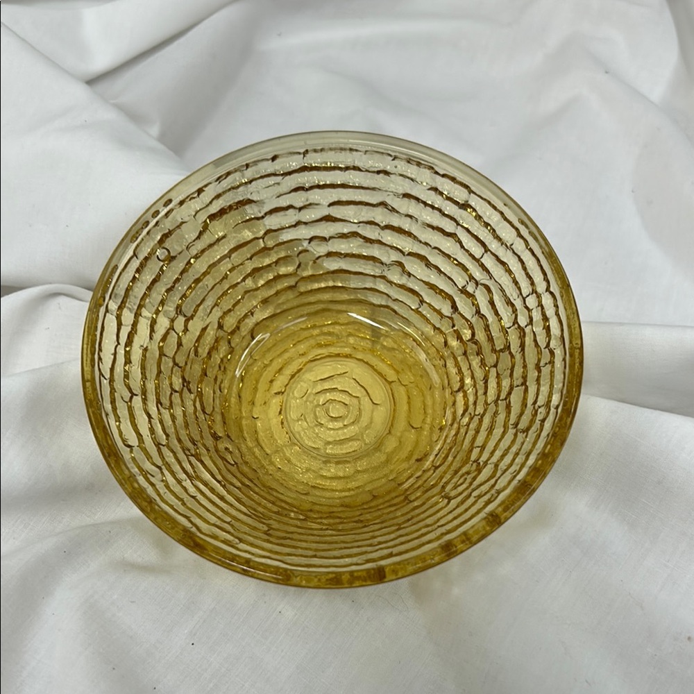 Anchor Hocking 4 1/2” Diameter Soreno Gold Textured Glass Bowl